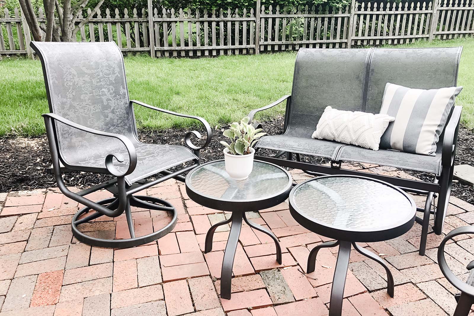 how-to-paint-aluminum-patio-furniture-redeeming-hampton